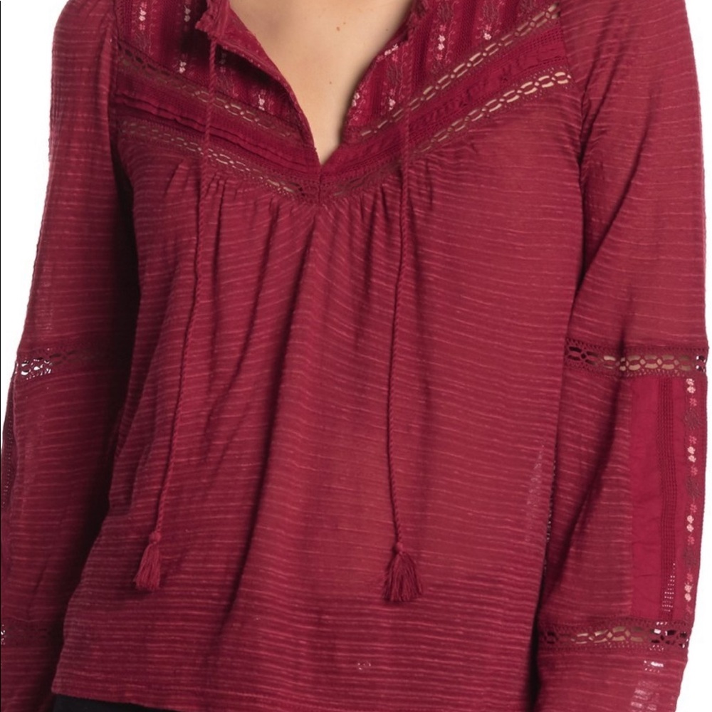 Lucky Brand Maroon Boho Pheasant Top, Small.